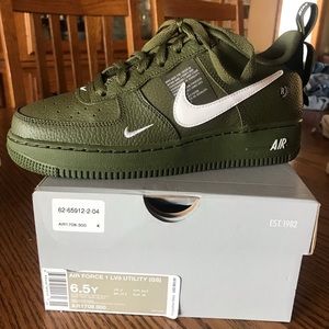 Nike Air Force 1 - Olive green